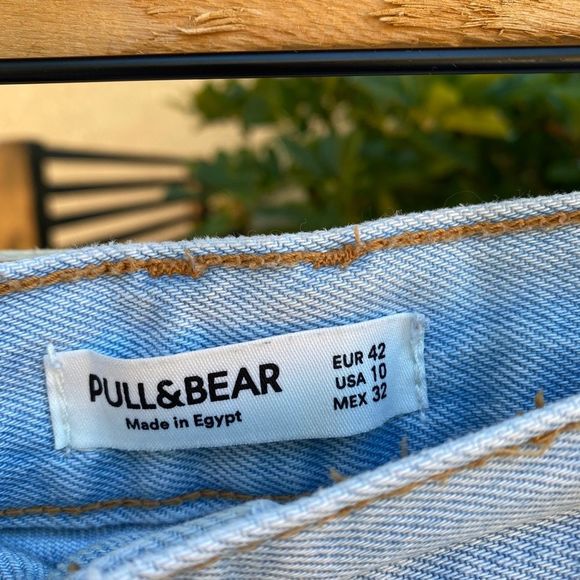 Pull&Bear Women’s Pale Blue Ripped Straight Fit Jeans Size 10 - Picture 3 of 8